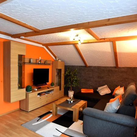 Scenic Apartment With Balcony Garden Deckchairs Barbecue Gleißenberg エクステリア 写真